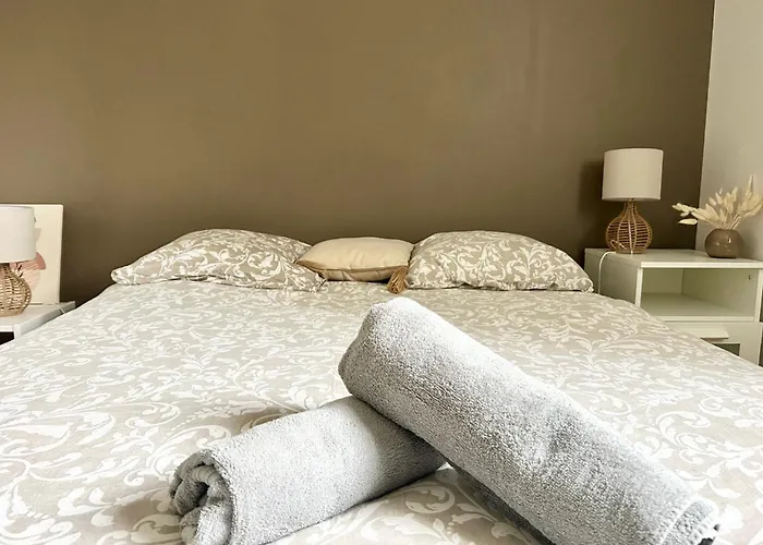 L Ecrin Du Canal - T2 - Metro - Quiet - شقة *